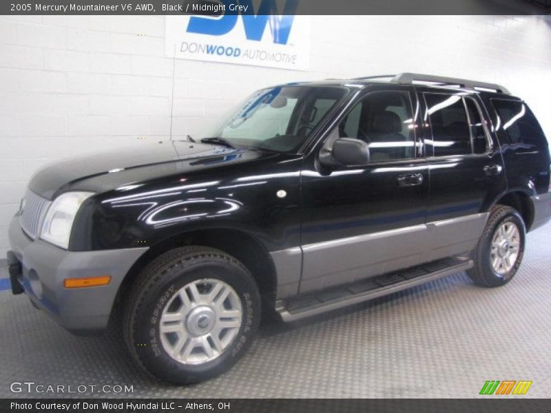 Black / Midnight Grey 2005 Mercury Mountaineer V6 AWD