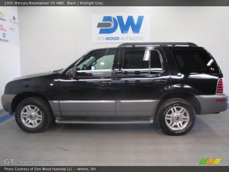 Black / Midnight Grey 2005 Mercury Mountaineer V6 AWD
