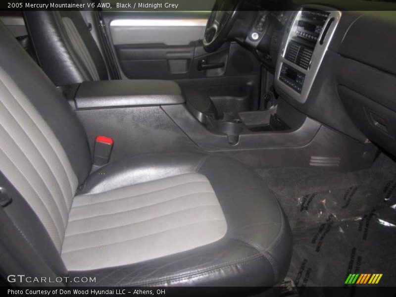 Black / Midnight Grey 2005 Mercury Mountaineer V6 AWD