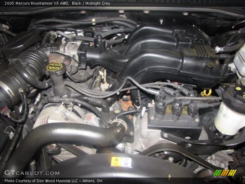 Black / Midnight Grey 2005 Mercury Mountaineer V6 AWD