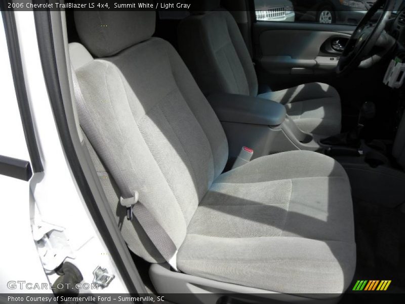 Summit White / Light Gray 2006 Chevrolet TrailBlazer LS 4x4