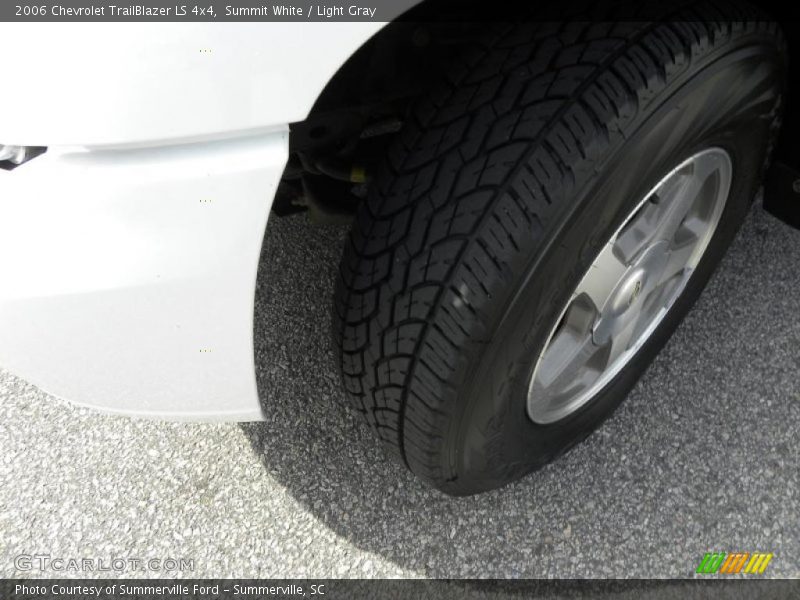 Summit White / Light Gray 2006 Chevrolet TrailBlazer LS 4x4