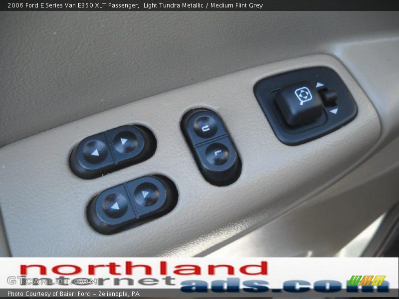 Light Tundra Metallic / Medium Flint Grey 2006 Ford E Series Van E350 XLT Passenger