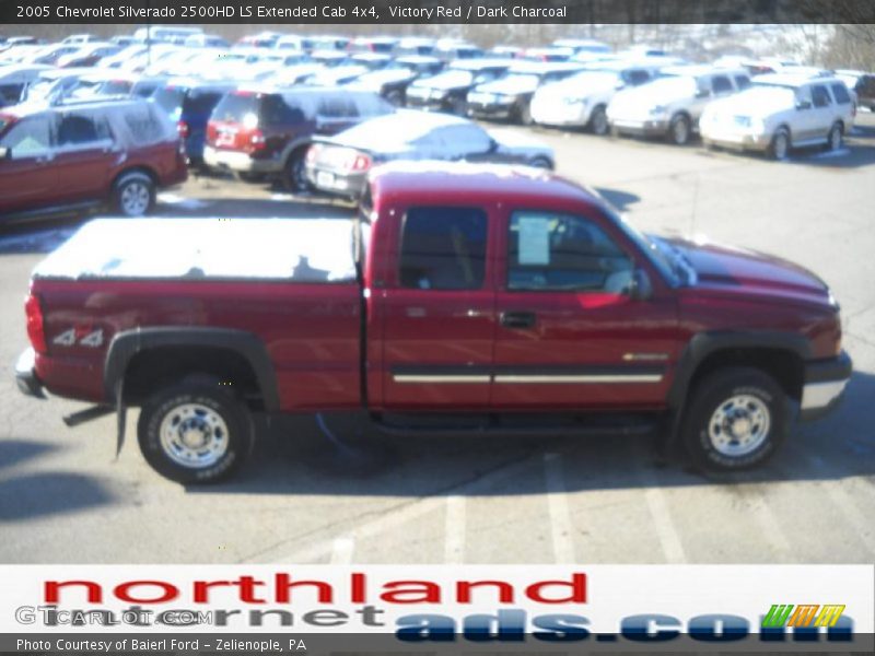 Victory Red / Dark Charcoal 2005 Chevrolet Silverado 2500HD LS Extended Cab 4x4