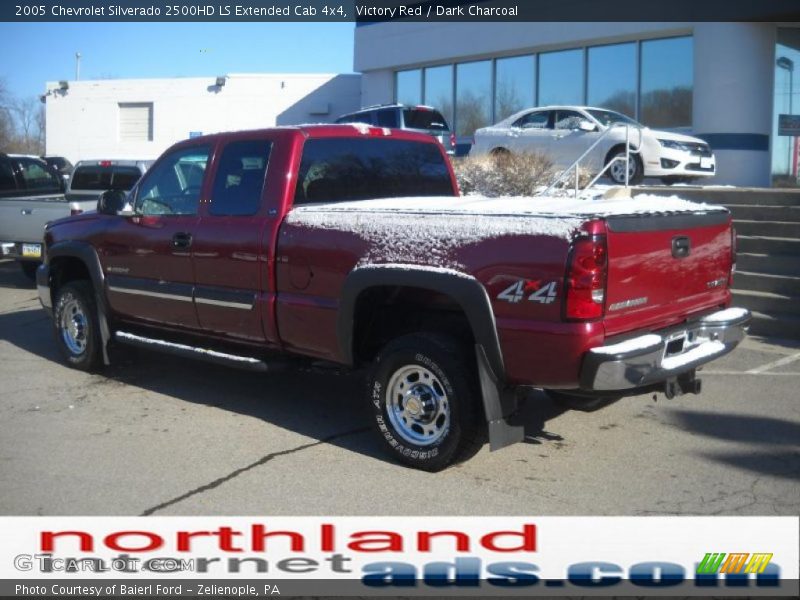 Victory Red / Dark Charcoal 2005 Chevrolet Silverado 2500HD LS Extended Cab 4x4