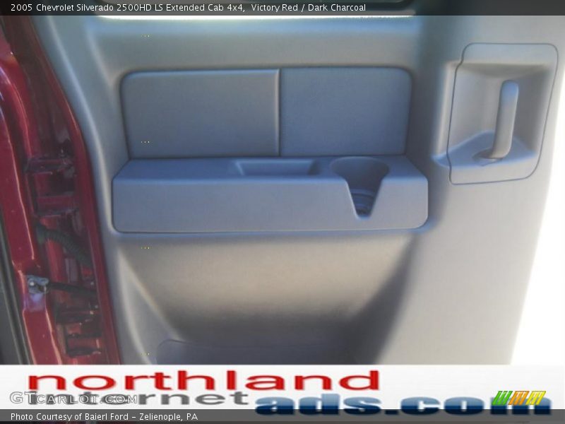 Victory Red / Dark Charcoal 2005 Chevrolet Silverado 2500HD LS Extended Cab 4x4