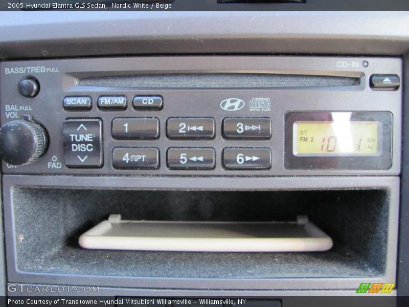 Nordic White / Beige 2005 Hyundai Elantra GLS Sedan