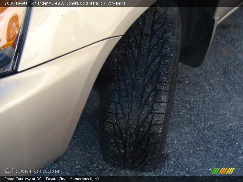 Sonora Gold Metallic / Ivory Beige 2006 Toyota Highlander V6 4WD