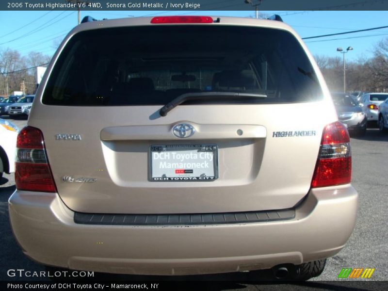 Sonora Gold Metallic / Ivory Beige 2006 Toyota Highlander V6 4WD