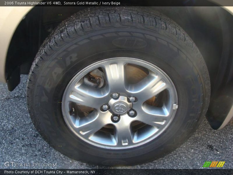 Sonora Gold Metallic / Ivory Beige 2006 Toyota Highlander V6 4WD