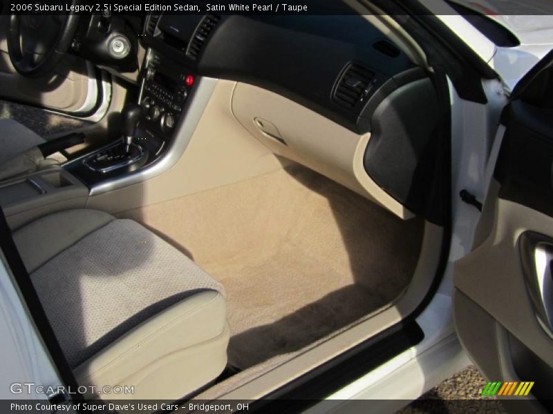 Satin White Pearl / Taupe 2006 Subaru Legacy 2.5i Special Edition Sedan
