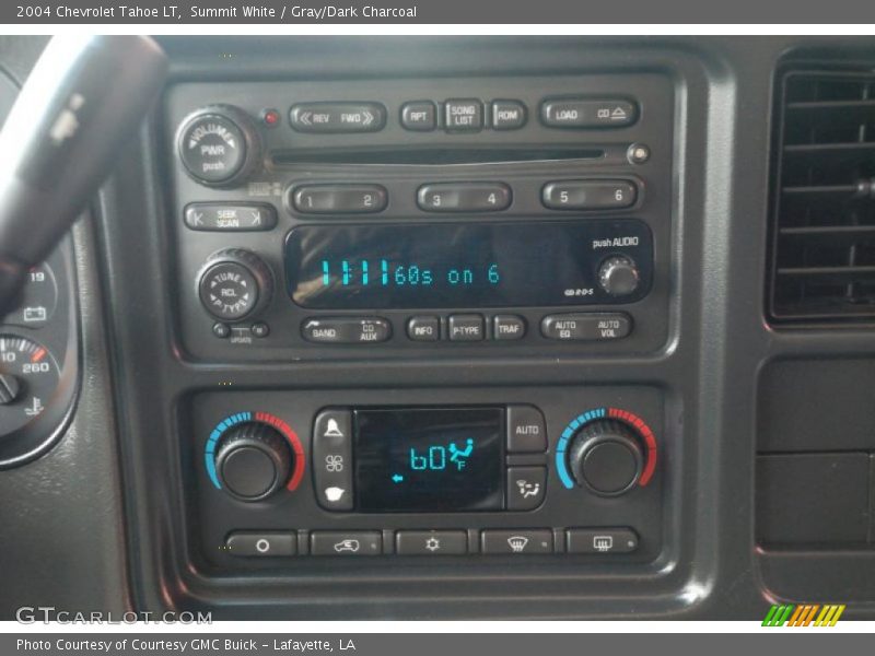 Summit White / Gray/Dark Charcoal 2004 Chevrolet Tahoe LT