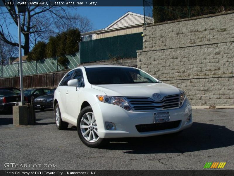 Blizzard White Pearl / Gray 2010 Toyota Venza AWD