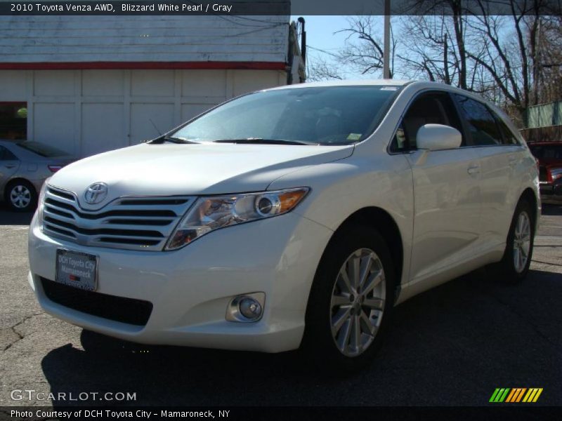 Blizzard White Pearl / Gray 2010 Toyota Venza AWD