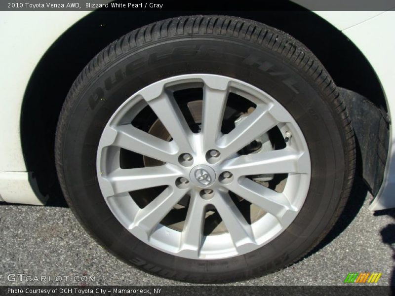 Blizzard White Pearl / Gray 2010 Toyota Venza AWD