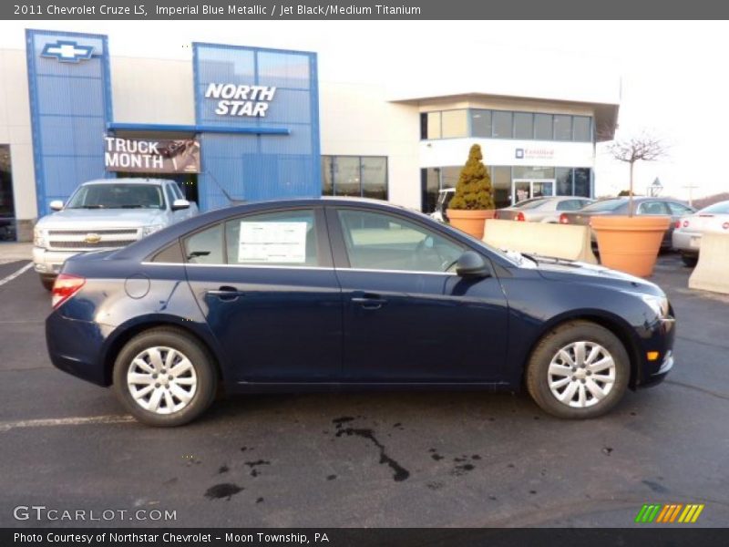 Imperial Blue Metallic / Jet Black/Medium Titanium 2011 Chevrolet Cruze LS