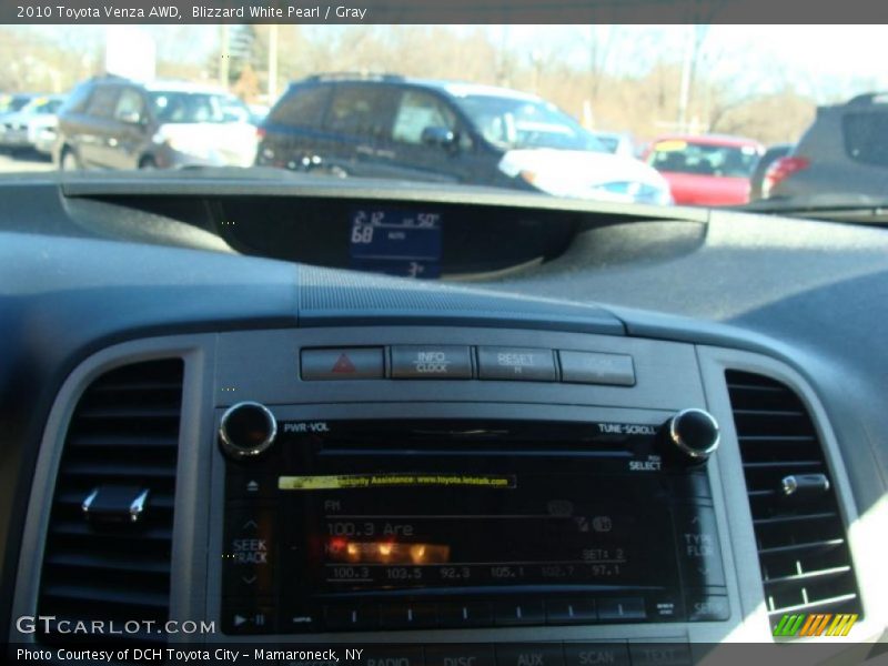 Blizzard White Pearl / Gray 2010 Toyota Venza AWD
