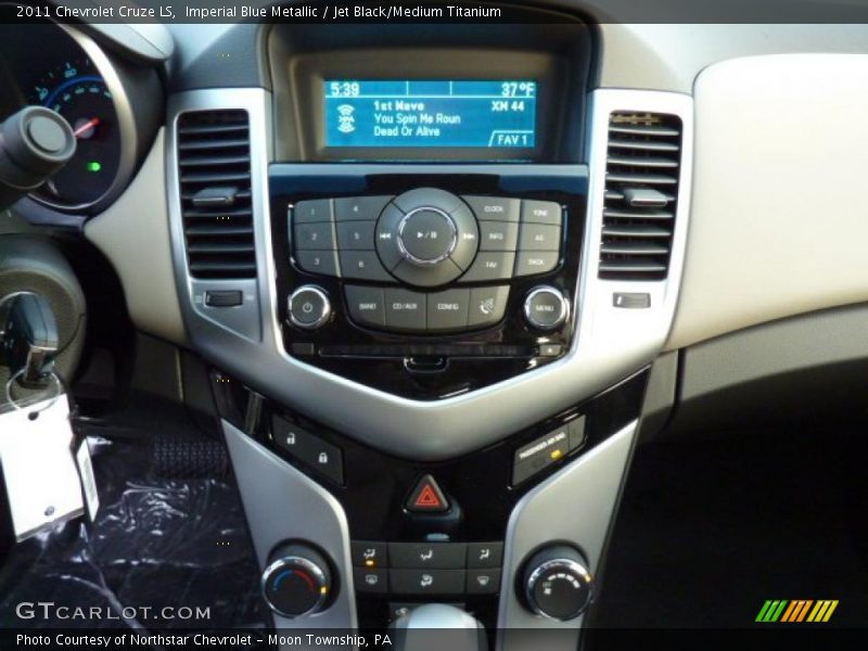 Imperial Blue Metallic / Jet Black/Medium Titanium 2011 Chevrolet Cruze LS
