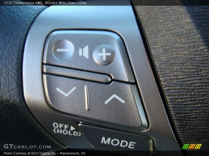 Blizzard White Pearl / Gray 2010 Toyota Venza AWD