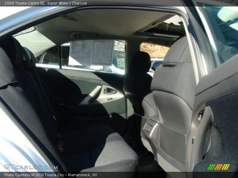 Super White / Charcoal 2009 Toyota Camry SE