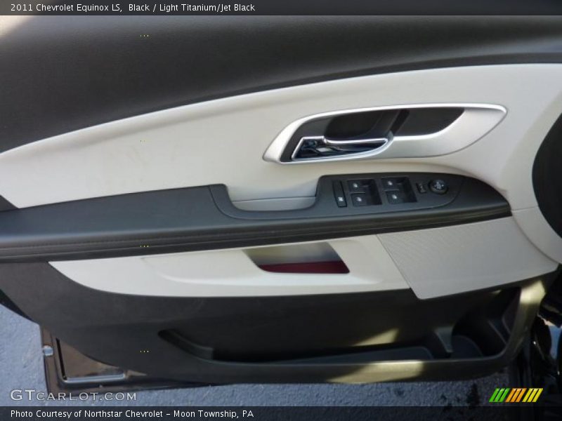 Black / Light Titanium/Jet Black 2011 Chevrolet Equinox LS