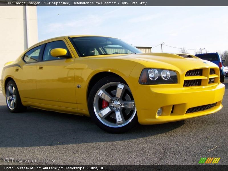 Front 3/4 View of 2007 Charger SRT-8 Super Bee