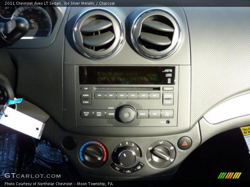 Controls of 2011 Aveo LT Sedan
