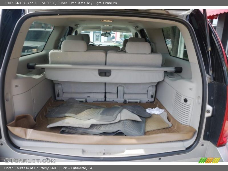 Silver Birch Metallic / Light Titanium 2007 GMC Yukon XL 1500 SLE