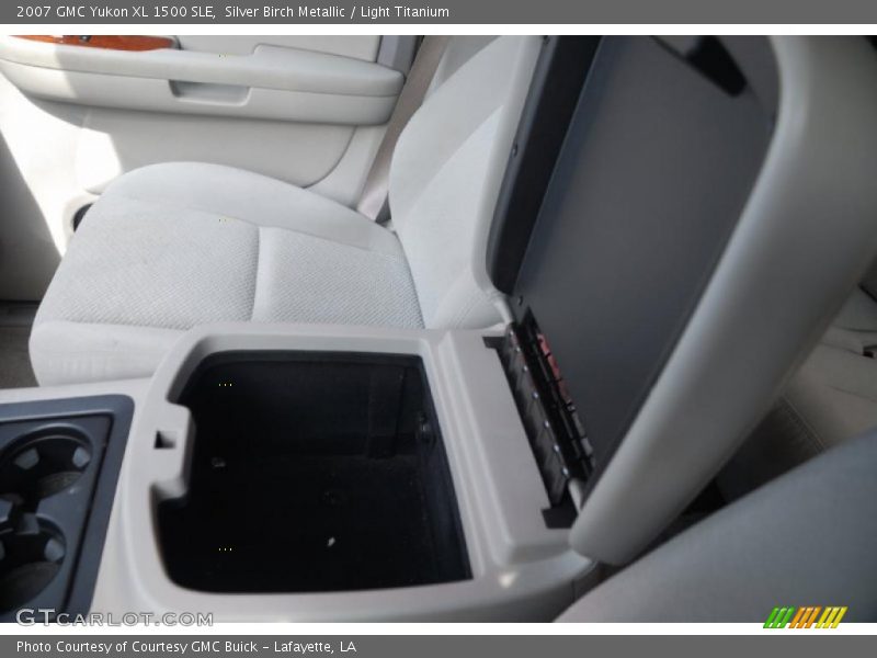 Silver Birch Metallic / Light Titanium 2007 GMC Yukon XL 1500 SLE