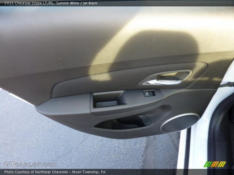 Summit White / Jet Black 2011 Chevrolet Cruze LT/RS