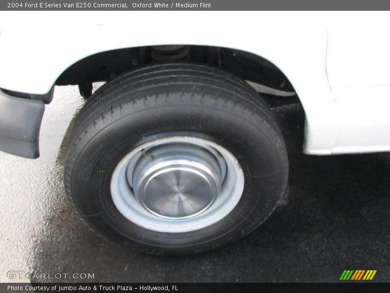 Oxford White / Medium Flint 2004 Ford E Series Van E250 Commercial