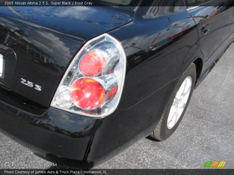 Super Black / Frost Gray 2005 Nissan Altima 2.5 S