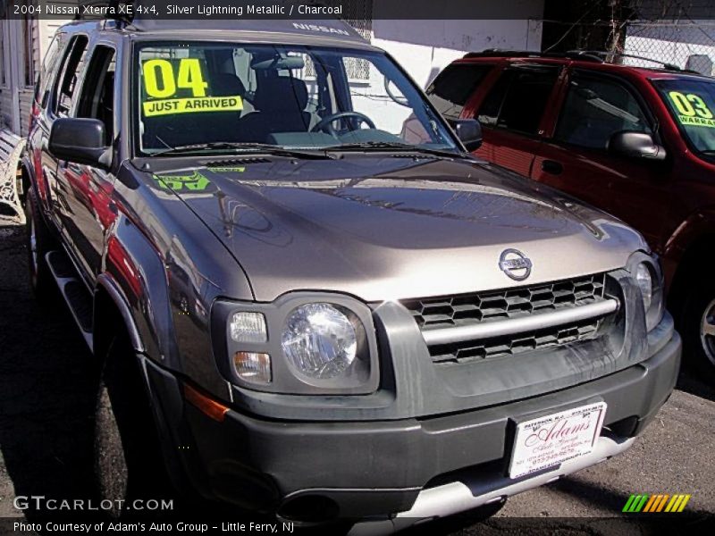 Silver Lightning Metallic / Charcoal 2004 Nissan Xterra XE 4x4