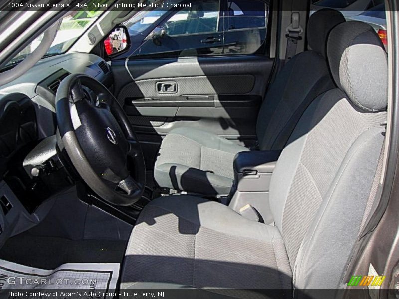 Silver Lightning Metallic / Charcoal 2004 Nissan Xterra XE 4x4