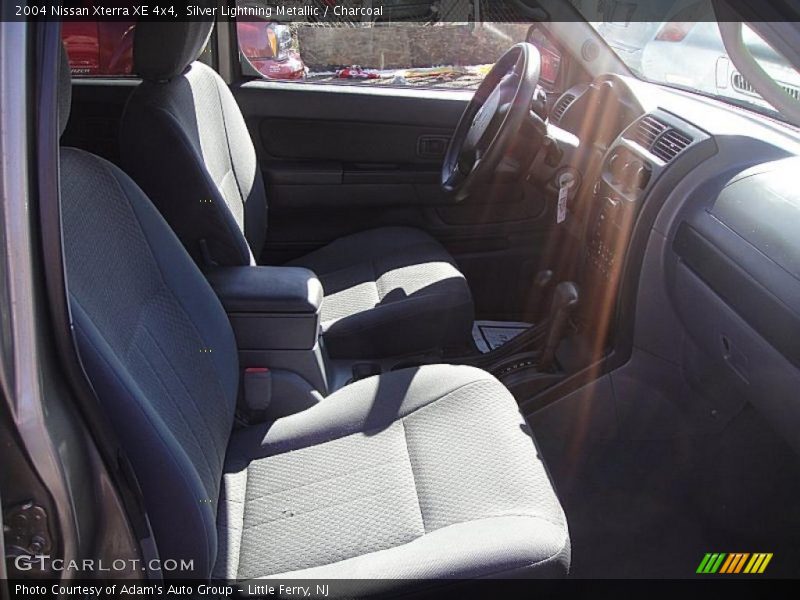 Silver Lightning Metallic / Charcoal 2004 Nissan Xterra XE 4x4