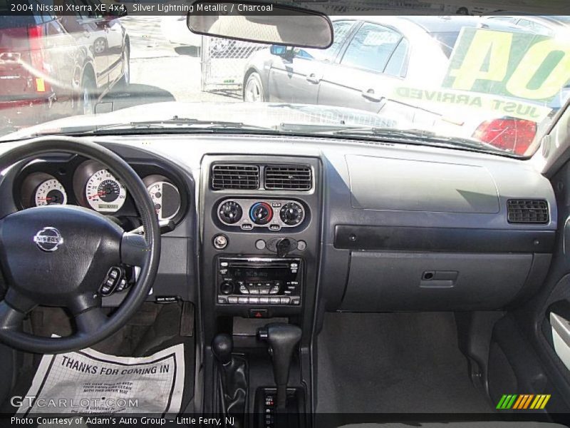 Silver Lightning Metallic / Charcoal 2004 Nissan Xterra XE 4x4