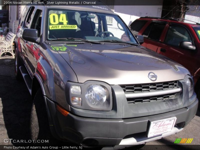 Silver Lightning Metallic / Charcoal 2004 Nissan Xterra XE 4x4