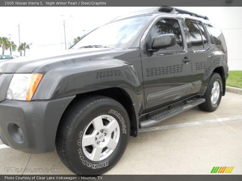 Night Armor Pearl / Steel/Graphite 2005 Nissan Xterra S