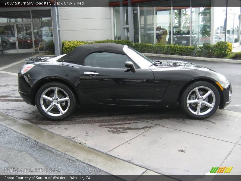 Black Onyx / Red 2007 Saturn Sky Roadster