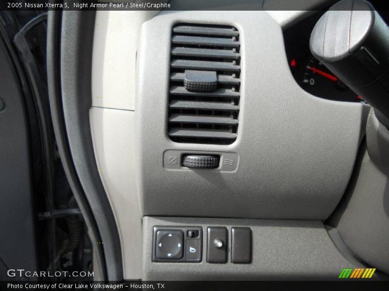 Night Armor Pearl / Steel/Graphite 2005 Nissan Xterra S