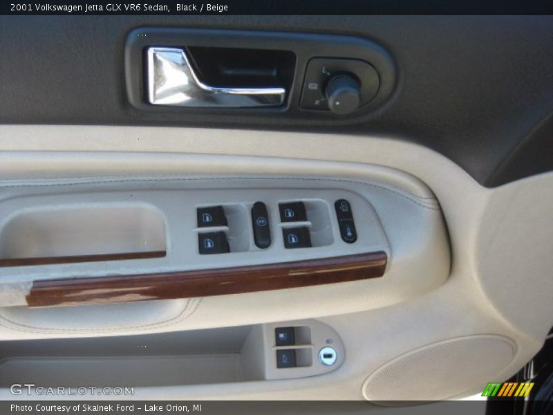 Black / Beige 2001 Volkswagen Jetta GLX VR6 Sedan