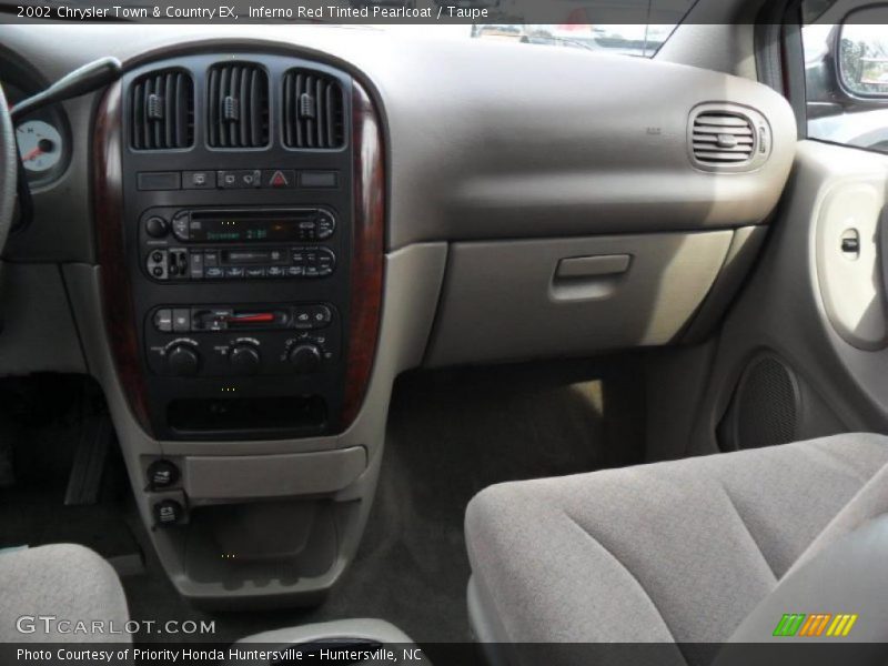 Inferno Red Tinted Pearlcoat / Taupe 2002 Chrysler Town & Country EX