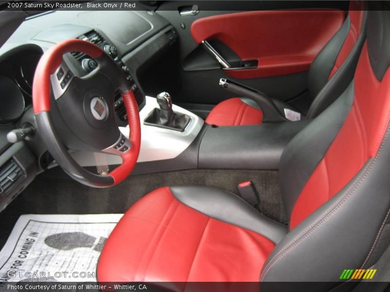 Black Onyx / Red 2007 Saturn Sky Roadster