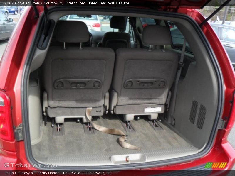  2002 Town & Country EX Trunk