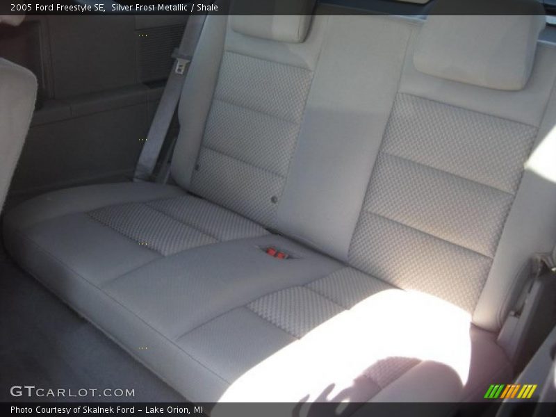 Silver Frost Metallic / Shale 2005 Ford Freestyle SE