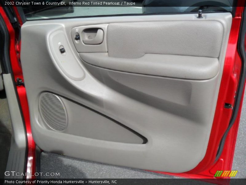 Inferno Red Tinted Pearlcoat / Taupe 2002 Chrysler Town & Country EX