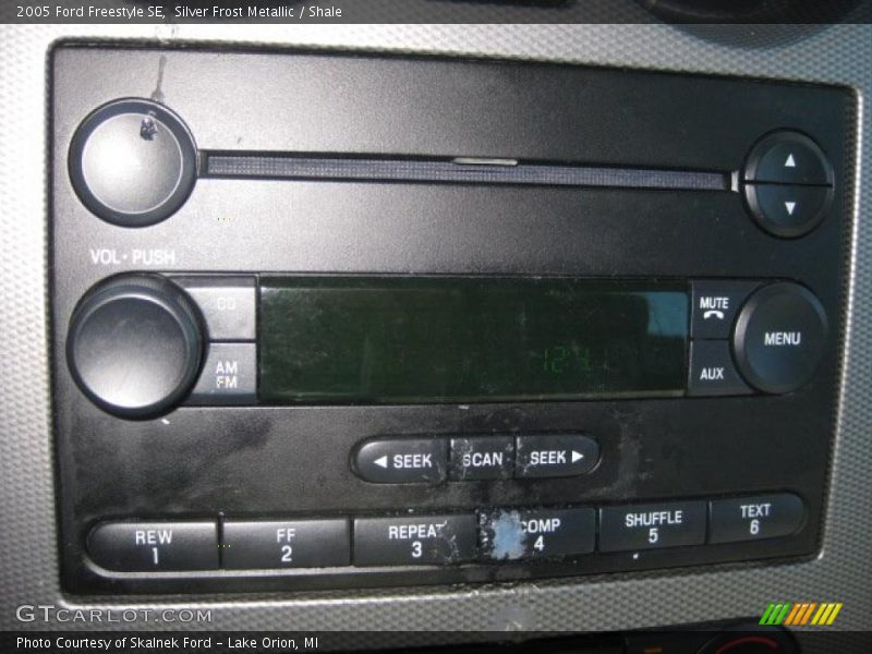 Silver Frost Metallic / Shale 2005 Ford Freestyle SE