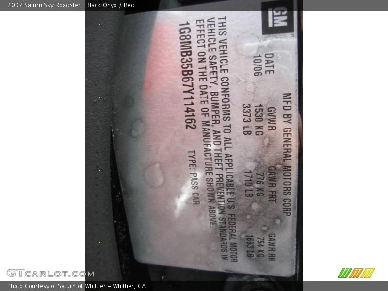 Black Onyx / Red 2007 Saturn Sky Roadster