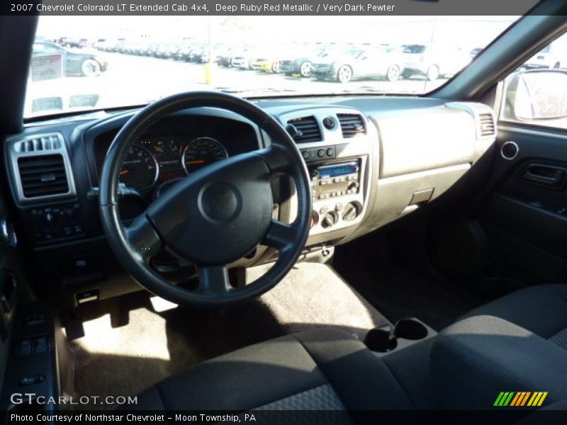 Deep Ruby Red Metallic / Very Dark Pewter 2007 Chevrolet Colorado LT Extended Cab 4x4