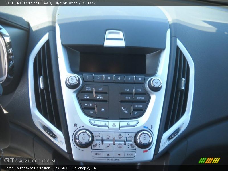 Olympic White / Jet Black 2011 GMC Terrain SLT AWD